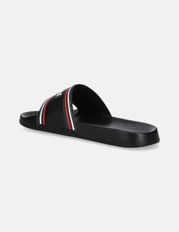 Slapi Hummel, negru