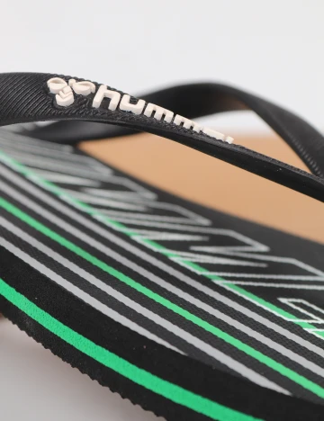 Slapi Hummel, negru