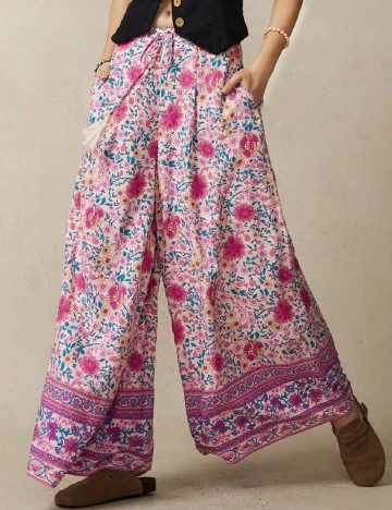 Pantaloni SHEIN, floral