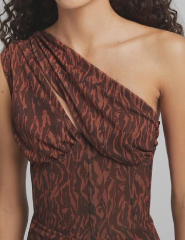 Rochie scurta Bershka, maro