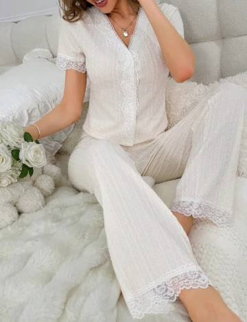 Pijama SHEIN, ecru