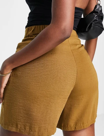 Pantaloni scurti ASOS, kaki