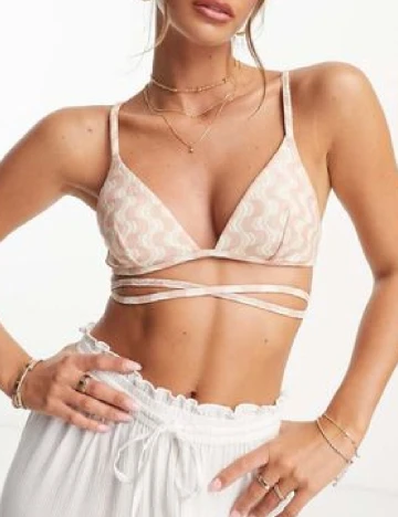 Sutien de baie & other stories, roz