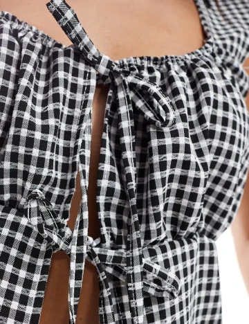 Top Reclaimed Vintage, alb/negru