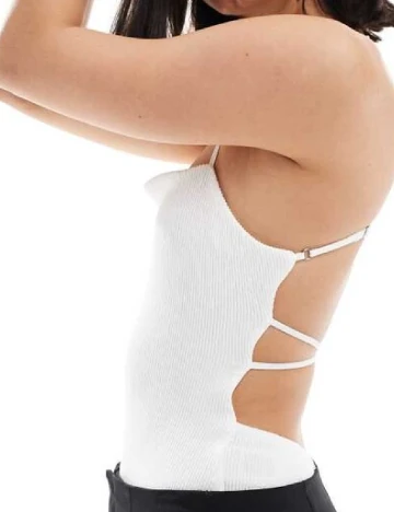 Body Bershka, alb