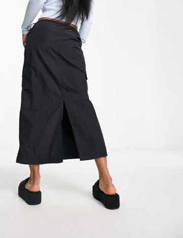 Fusta Stradivarius, negru Negru