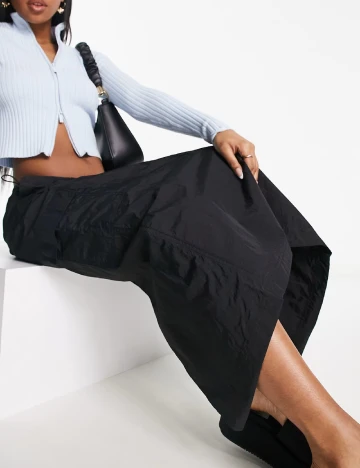 Fusta Stradivarius, negru Negru