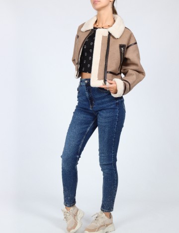 Jacheta Zara, maro