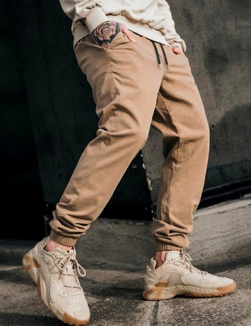 
						Pantaloni SHEIN, maro
