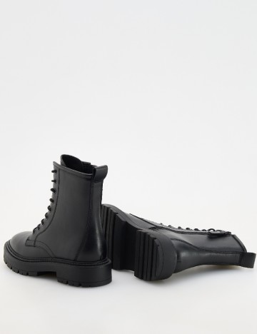 Ghete Reserved, negru