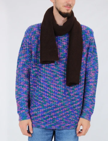 Fular Reserved, maro