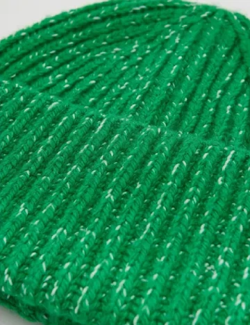 Caciula Reserved, verde Verde