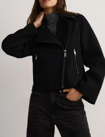 Jacheta Reserved, negru