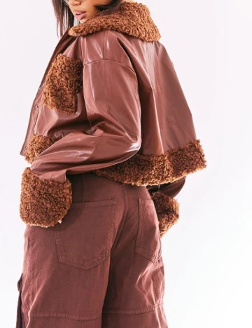 Jacheta PrettyLittleThing, maro
