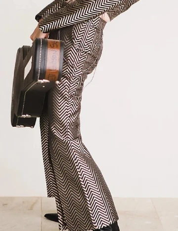 Pantaloni Labelrail x Julia Cumming, maro
