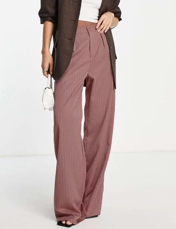Pantaloni MISSGUIDED Plus Size, roz pudra inchis Roz