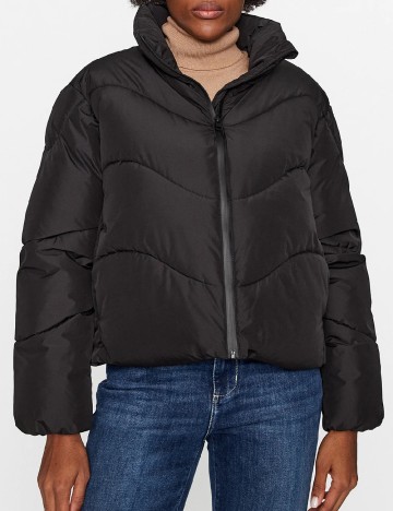
						Geaca Vero Moda, negru