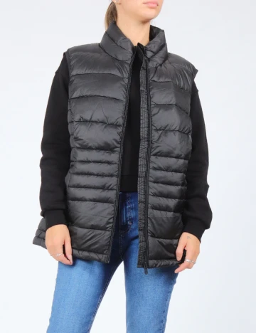 Vesta Cecil, negru Negru
