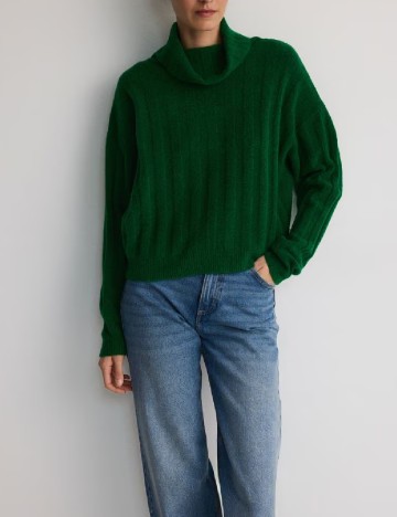
						Pulover Reserved, verde