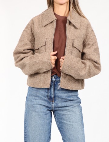 
						Jacheta Vero Moda, maro
