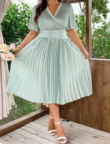 
						Rochie medie SHEIN CURVE, verde