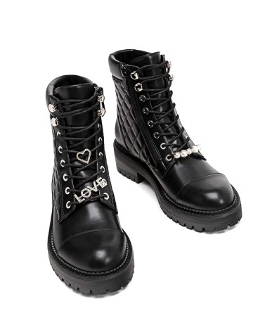 
						Ghete Stradivarius, negru