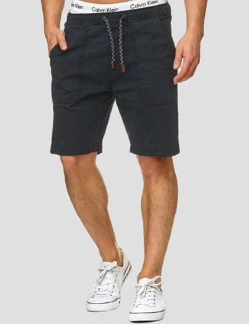 Pantaloni scurti INDICODE, negru