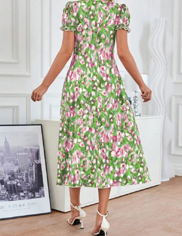 Rochie medie SHEIN, verde/roz