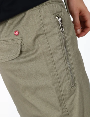 Pantaloni scurti !Solid, verde