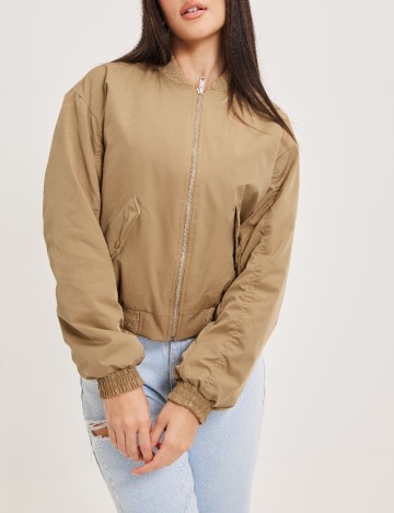 Jacheta Vero Moda, maro