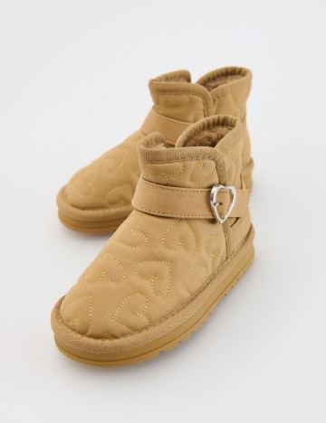 
						Ghete Reserved, maro