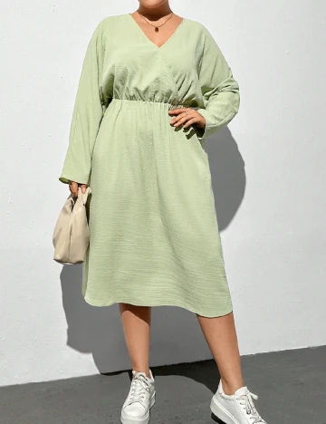 Rochie medie SHEIN CURVE, verde deschis