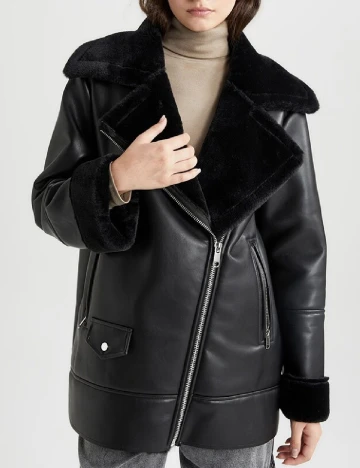 Jacheta DeFacto, negru