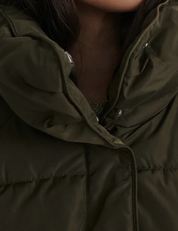 Geaca Reserved, verde