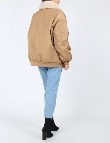 Geaca Oversize Vero Moda, maro