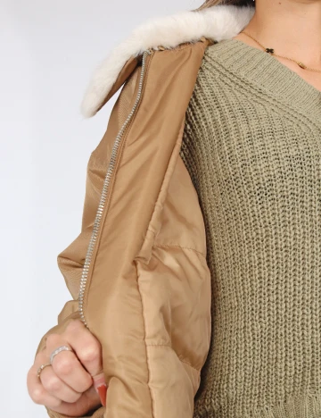 Geaca Oversize Vero Moda, maro