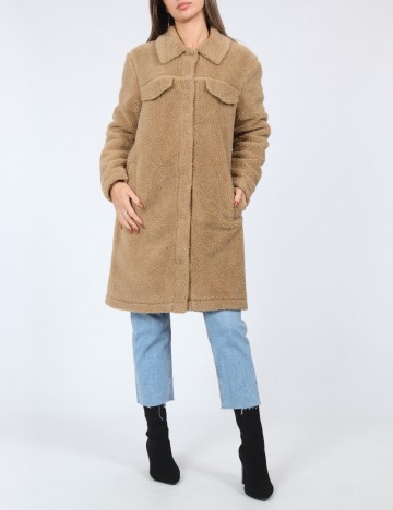 Palton Jacqueline de Yong, maro