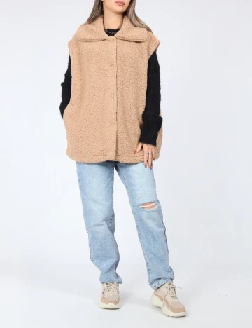 Vesta Noisy May, maro