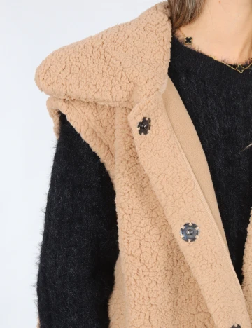 Vesta Noisy May, maro