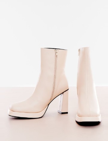 Botine PrettyLittleThing, ecru