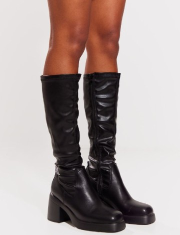 
						Cizme PrettyLittleThing, negru