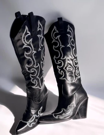 Cizme PrettyLittleThing, negru