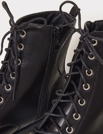 Ghete PrettyLittleThing, negru