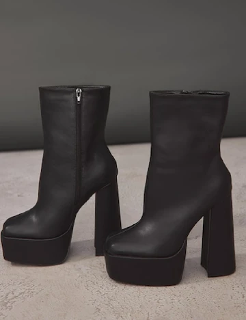 Botine PrettyLittleThing, negru