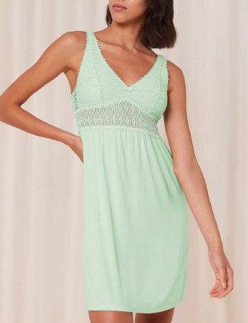 
						Rochie de noapte Triumph, verde