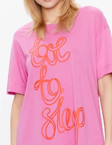 Rochie de noapte Triumph, roz