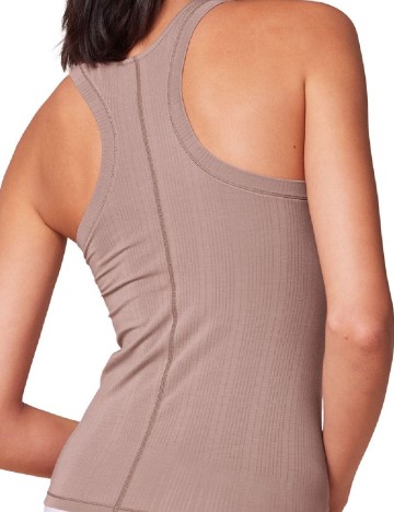 Maiou Triumph, roz pudra