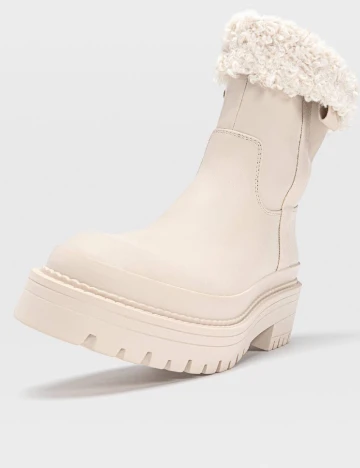 Ghete Stradivarius, crem