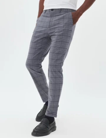 Pantaloni Matinique, gri