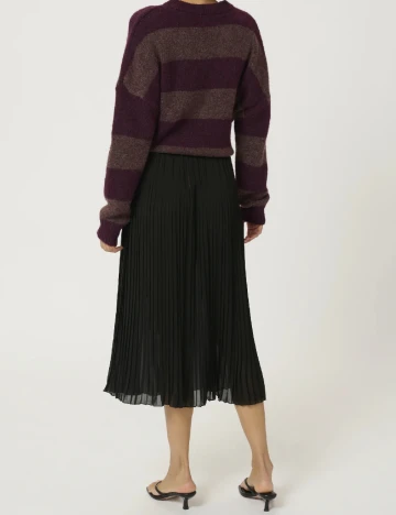 Fusta Culture, negru